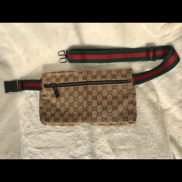 GUCCI Brown Canvas Fanny Pack - Picture 2 of 8